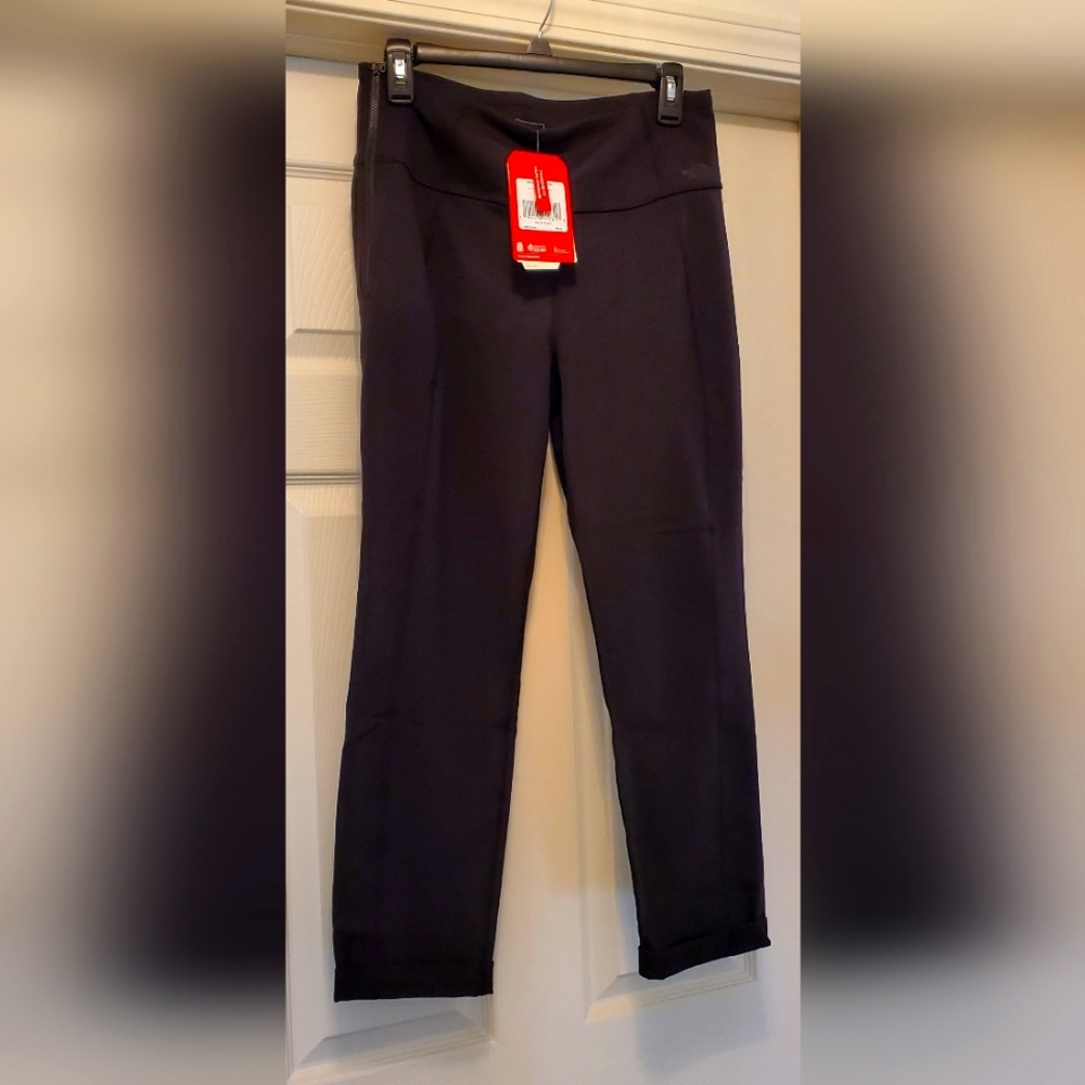 The North Face FlashDry Pant Size Medium